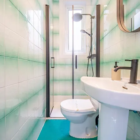 Vistas Al Nautico Y Paseo Maritimo De Appartement