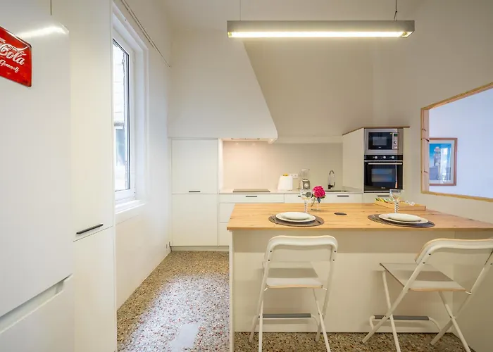 아파트 Vistas Al Nautico Y Paseo Maritimo De *