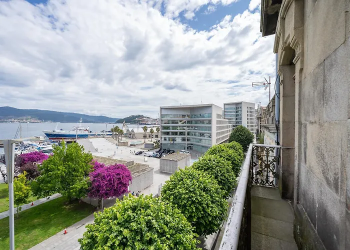 Vistas Al Nautico Y Paseo Maritimo De 아파트 비고